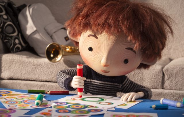 Lola y el piano rompecabezas (Lola et le piano à bruits)